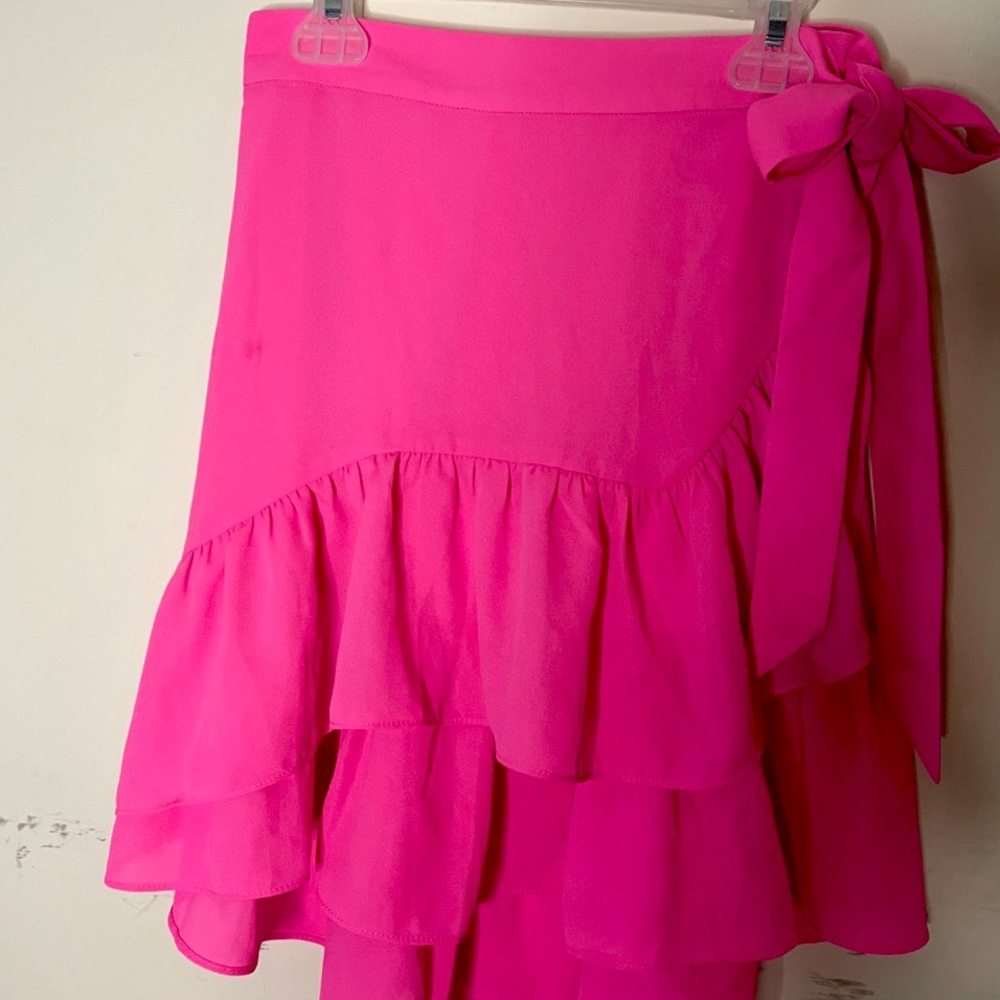 Lilly Pulitzer Wrap Skirt. Hot pink. Size two.